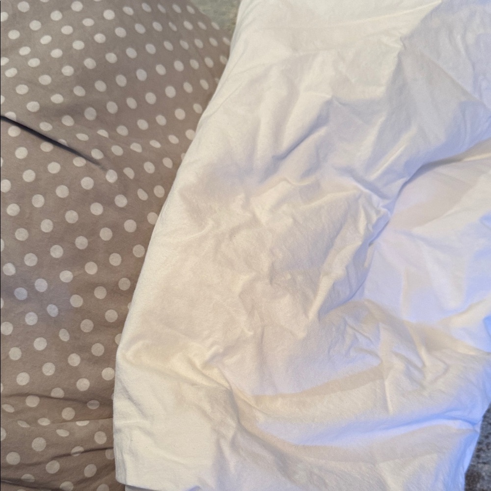 FIVE Pottery Barn Kids Neutral Colored Crib Sheets - Picture 4 of 4